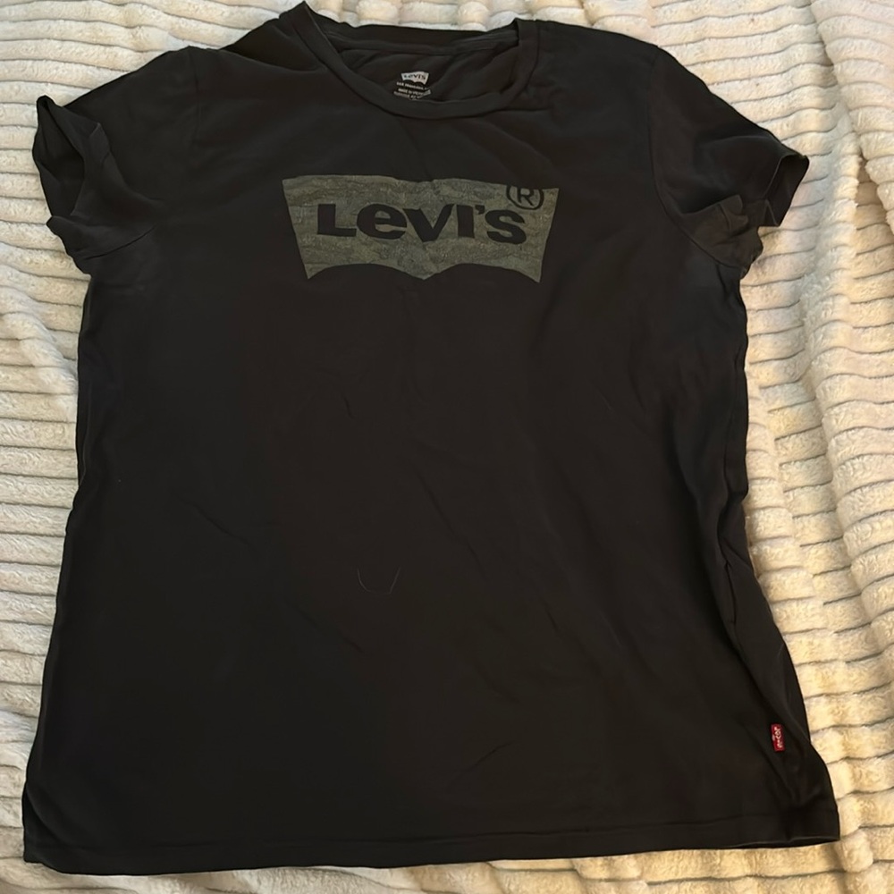 Levi’s shirt
